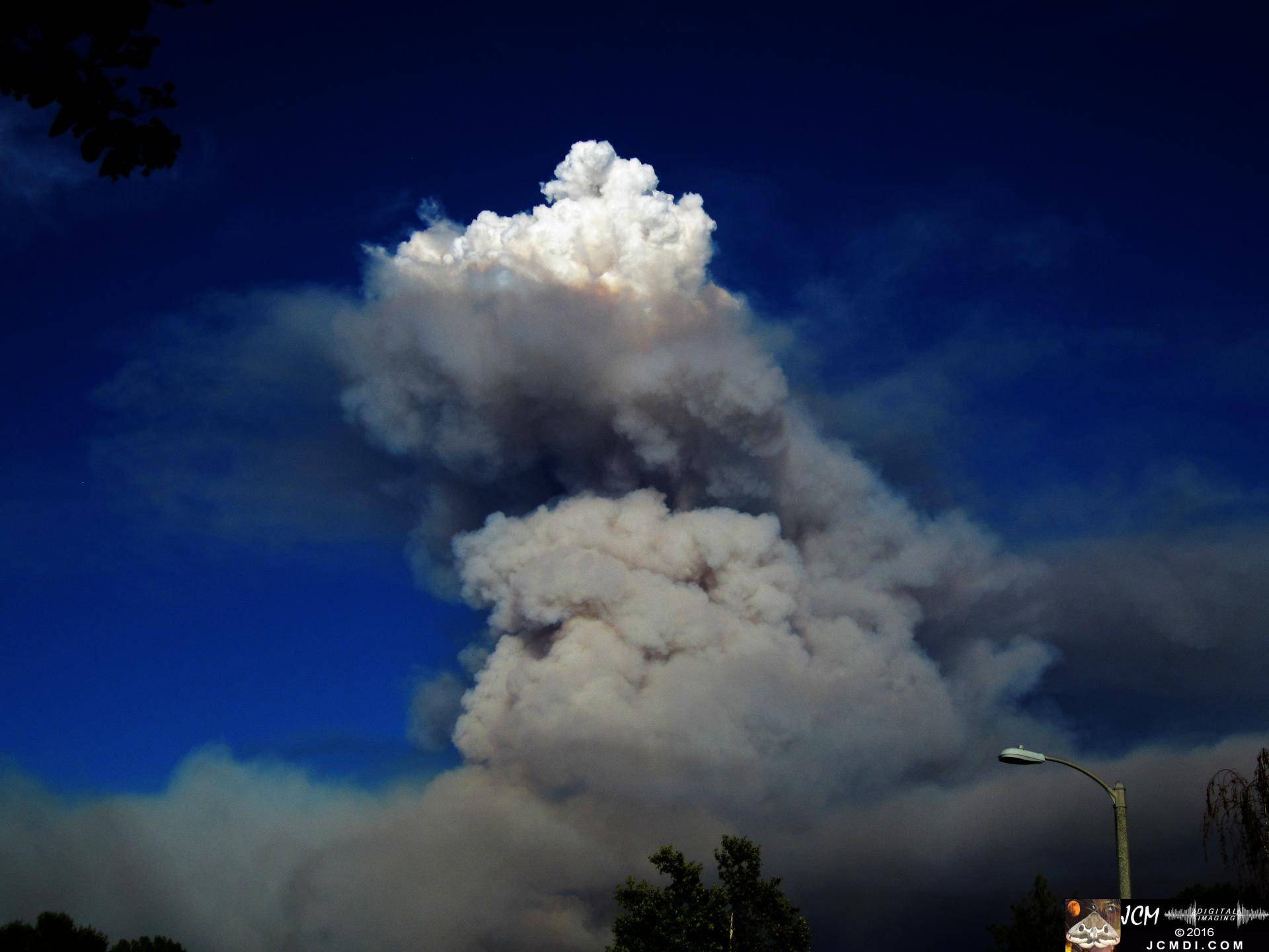 Sand Fire pyro-cumulus cloud and smoke plume JCMDI.COM
